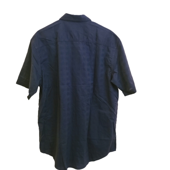 NWT G.H Bass & Co. Men's Button Down Shirt - Picture 2 of 3